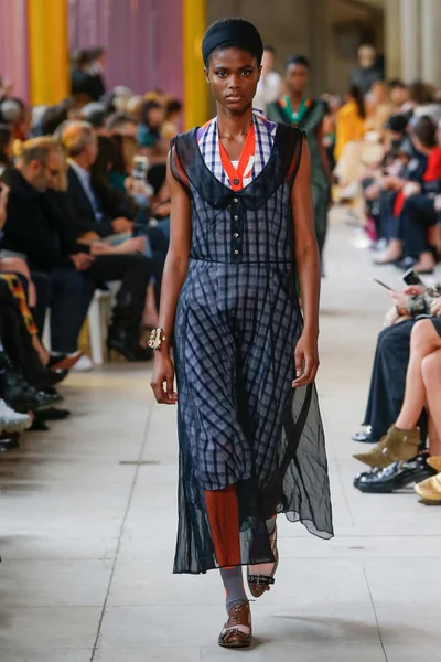 Look 36